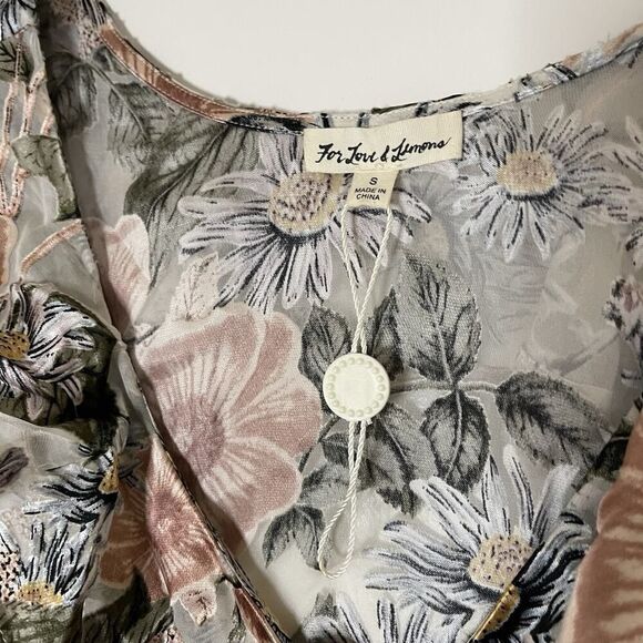 For Love & Lemons Luciana Ruffle cropped floral blue gray Blouse Small - Picture 8 of 9